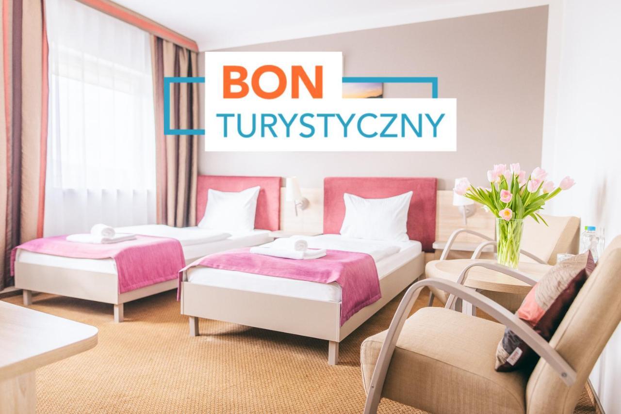 Hotel Forum Rzeszów Esterno foto